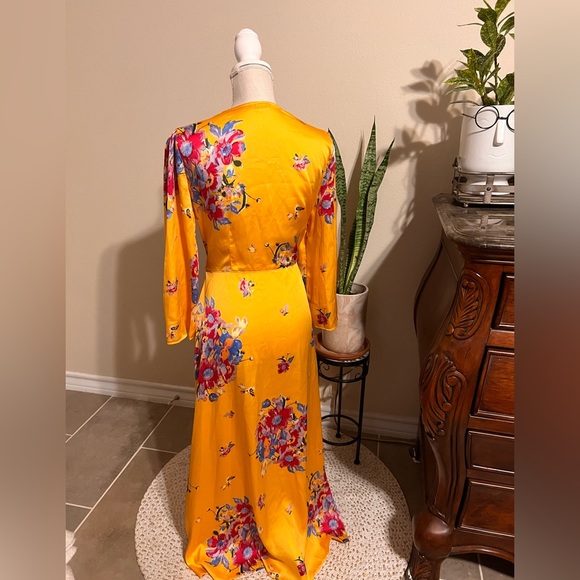 Free People robe - like new - medium - Picture 2 of 3